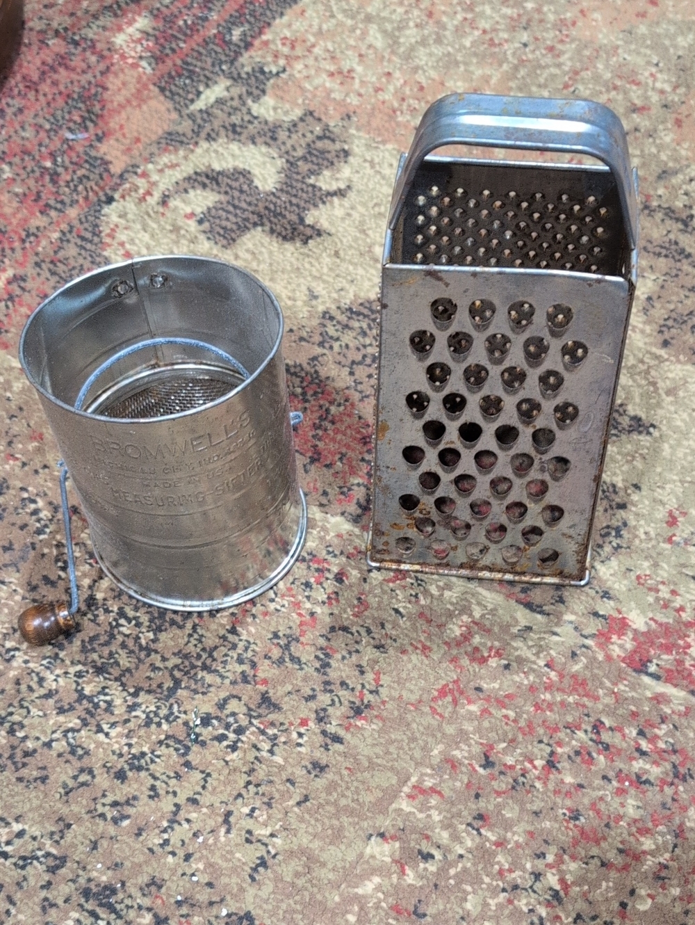 Vintage Metal Sifter and Box Grater - Silver